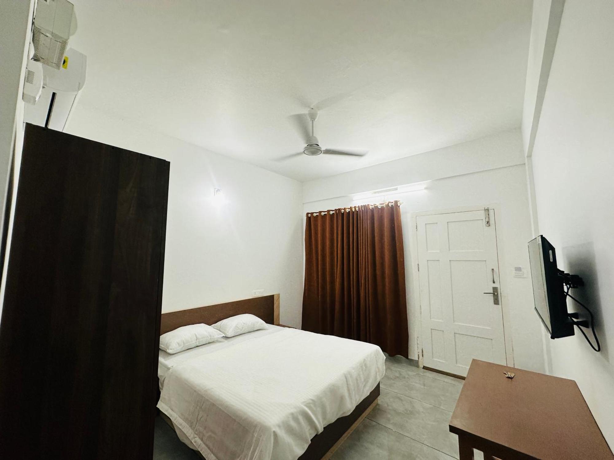 Jayalakshmi Rooms Vaduvanchal المظهر الخارجي الصورة